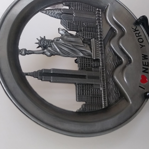 New York Souvenir Decorative Metal Plate - Picture 3 of 15